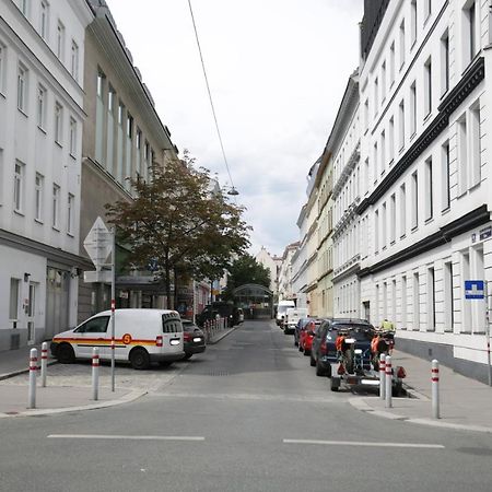 Vienna Gold Apartments - Contactless Check In Екстериор снимка